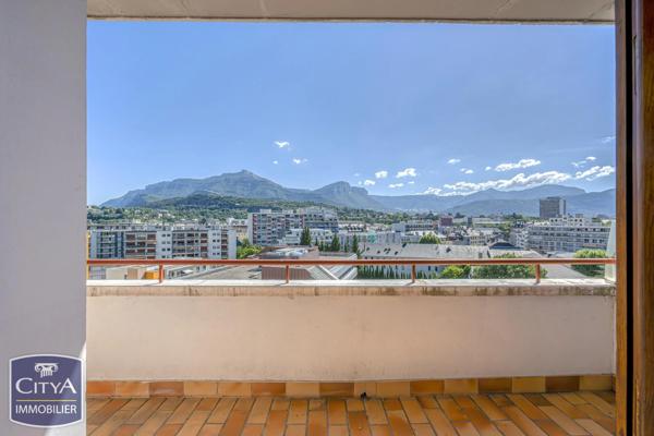 Appartement à vendre 2 pièces 43m² Chambéry (73000)