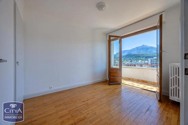 Appartement à vendre 2 pièces 43m² Chambéry (73000)