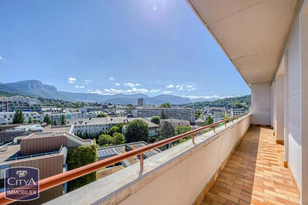 Appartement à vendre 2 pièces 43m² Chambéry (73000)