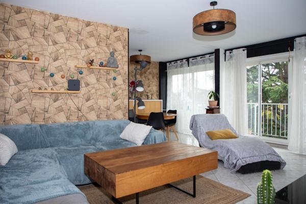 Beau F4 - grand balcon - Box - Parc arboré - DPE "D"