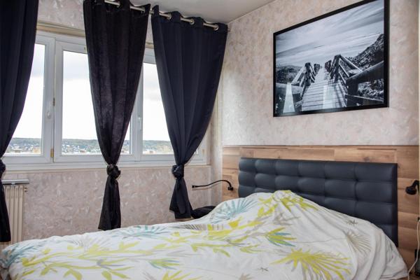 Beau F4 - grand balcon - Box - Parc arboré - DPE "D"