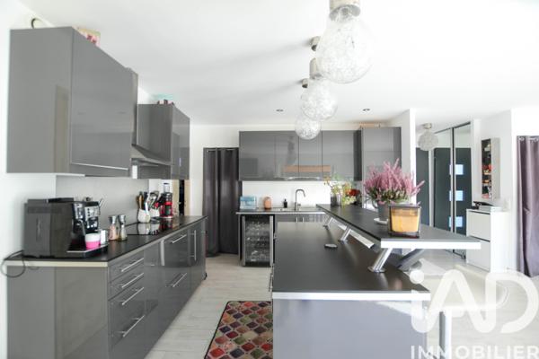 Maison à vendre 6 pièces 157 m² Puget-sur-Argens