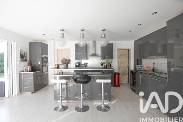 Maison à vendre 6 pièces 157 m² Puget-sur-Argens