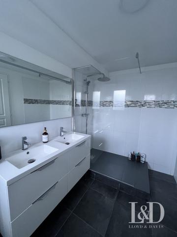 Pessac Bourg - Maison rénovée avec piscine