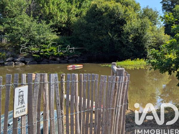 Maison à vendre 5 pièces 199 m² Saint-Étienne-de-Montluc