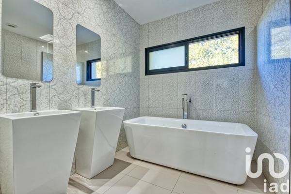 Maison à vendre 7 pièces 171 m² Sadirac