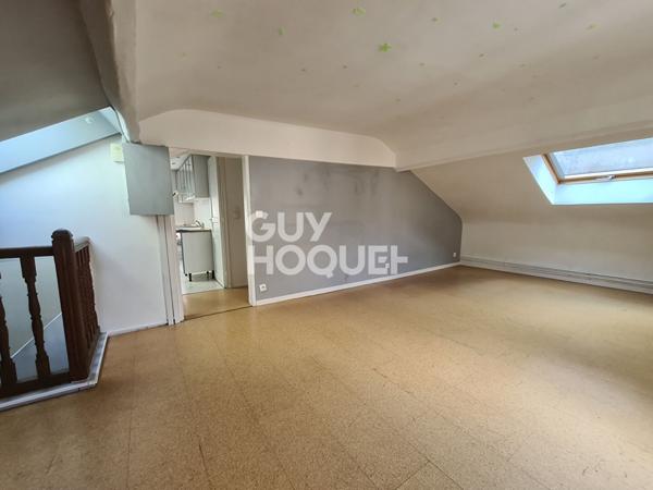 2P Dernier étage - atypique - cave