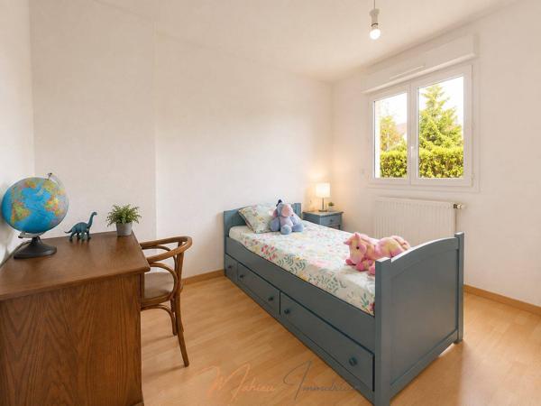 Appartement 3 pièces 78m² à vendre à Chevry 01170