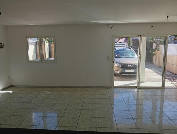 Maison F4 à Etage + dépendance avec Terrasse à Rénover 229 000€