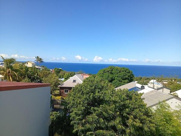 Maison F4 à Etage + dépendance avec Terrasse à Rénover 229 000€