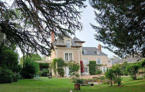 élégante maison de famille au cœur d’un parc arboré