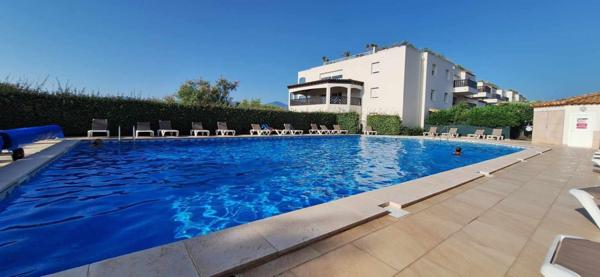 Superbe et Vaste T2 Rez de Jardin!