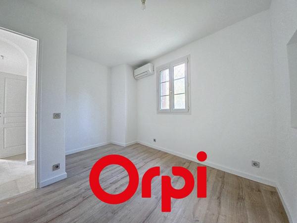 Appartement à vendre    3 pièces • 92 m2 Bandol