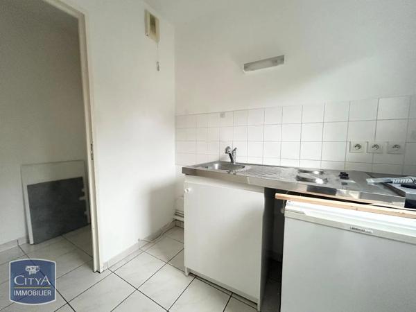 Appartement à louer 2 pièces 48.91m² Cambrai (59400)