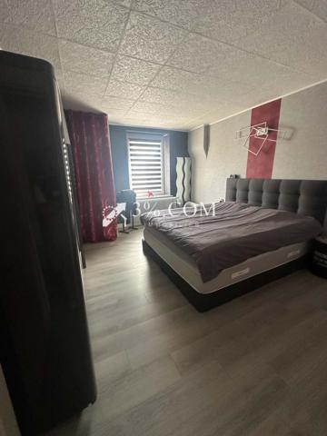 Maison 6 pièce(s) 3 chambre(s) 116 m²