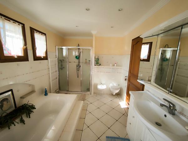 Belle propriété à 2 pas des plages