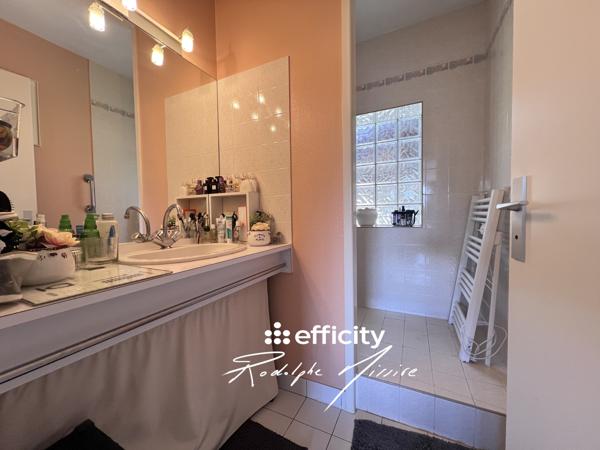 Appartement
         3 pièces
        - 67 m²