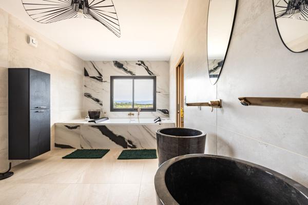 Vente Maison de luxe Carcassonne 7 Pièces 390 m²