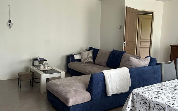 Appartement à louer    4 pièces •  Èvres