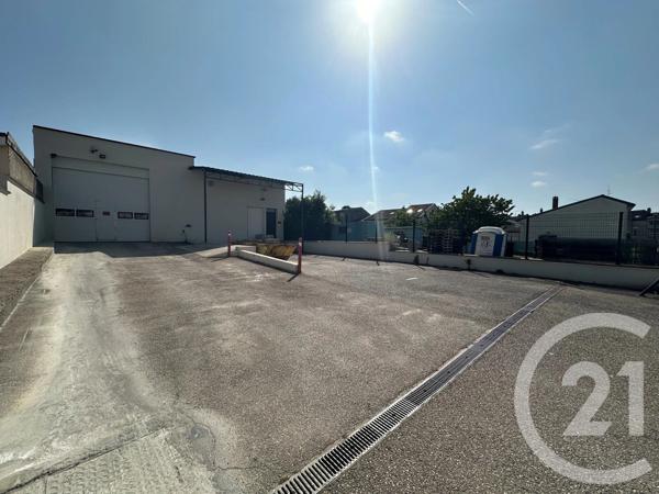 à vendre  1008,76 m2 SAULXURES LES NANCY - 54