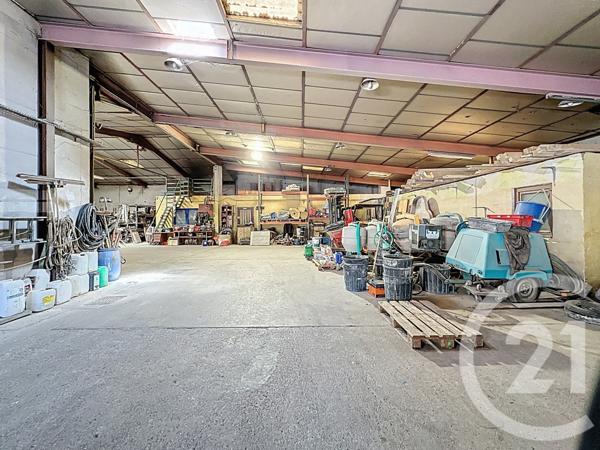 à vendre  1008,76 m2 SAULXURES LES NANCY - 54