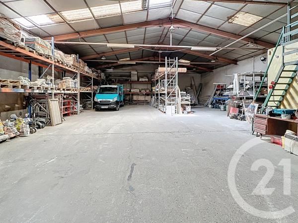 à vendre  1008,76 m2 SAULXURES LES NANCY - 54