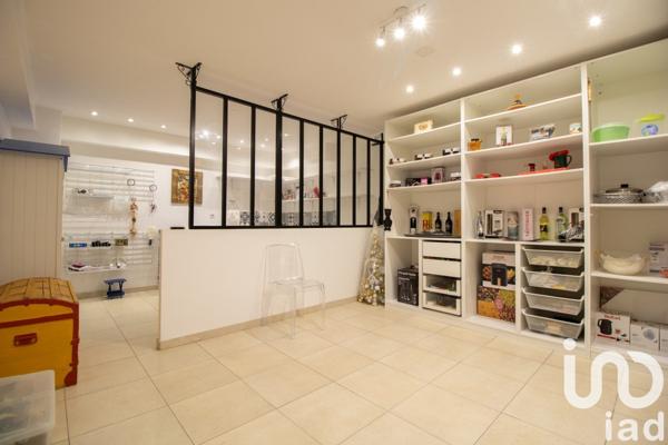 Maison 10 pièces de 370 m² à Colomars (06670)