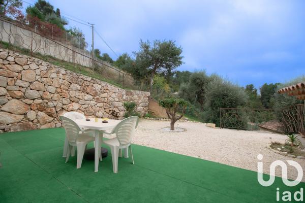 Maison 10 pièces de 370 m² à Colomars (06670)