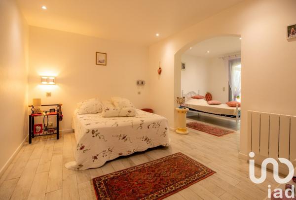 Maison 10 pièces de 370 m² à Colomars (06670)