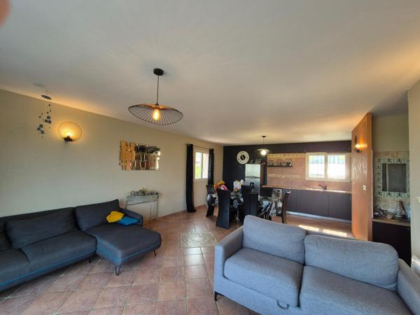 Maison de 131m2 sise sur un terrain de 800 m2