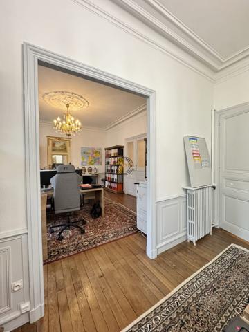 Apparteme,nt 5 pièces – proche Mellinet à usage de Bureaux