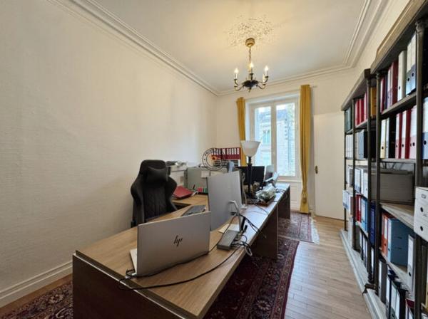 Apparteme,nt 5 pièces – proche Mellinet à usage de Bureaux