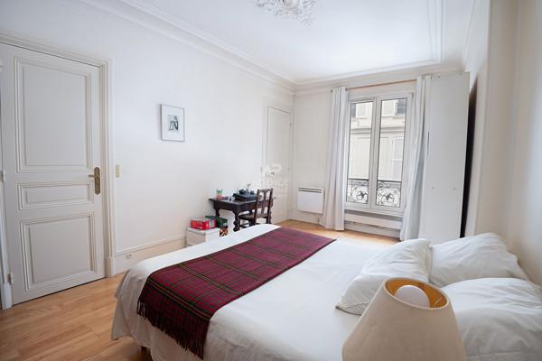 PARIS 17EME - RUE DE LEVIS - METRO VILLIERS €570 000 ** - Référence 6773-SB
