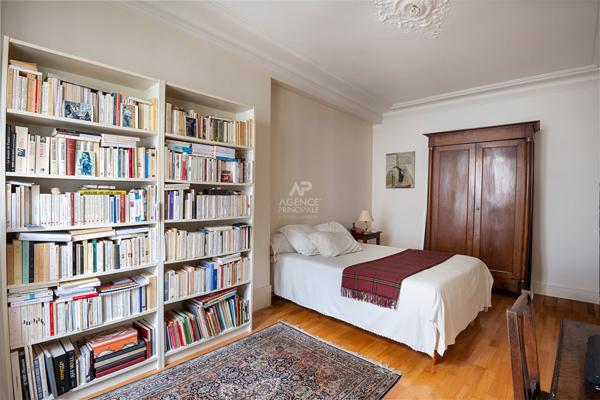 PARIS 17EME - RUE DE LEVIS - METRO VILLIERS €570 000 ** - Référence 6773-SB