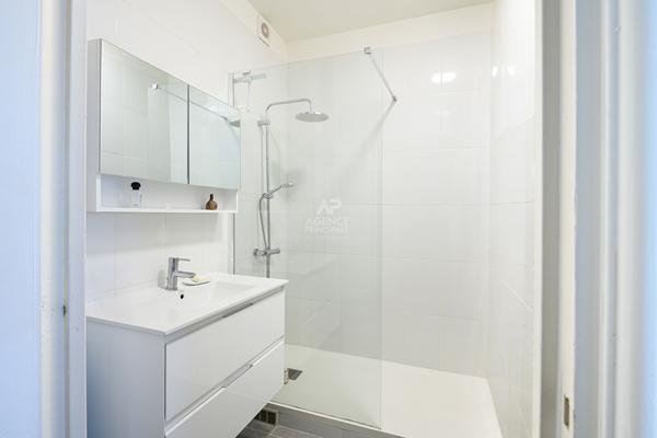 PARIS 17EME - RUE DE LEVIS - METRO VILLIERS €570 000 ** - Référence 6773-SB
