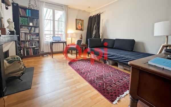 Appartement à vendre    3 pièces • 58 m2 Paris 10