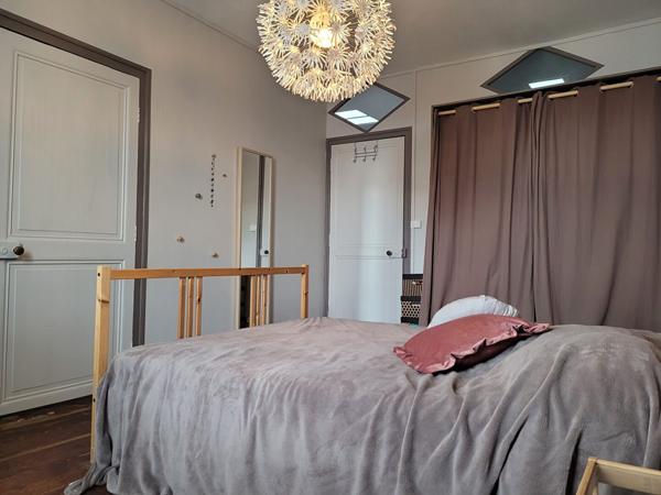 ROCHEFORT hyper centre appartement au 2ème de 57 m² de type 3 avec cave privative