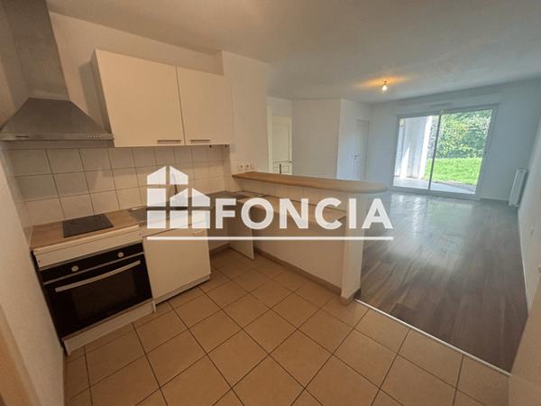 Location Appartement 2 pièces 50.2 m² - 22 ALLEE DES ACACIAS Lons 64140