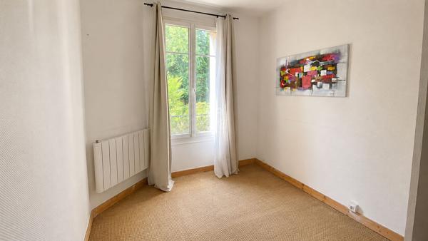 CHAVILLE- Charmant 2 pièces avec cave. 215 000 € - Référence  717-C
