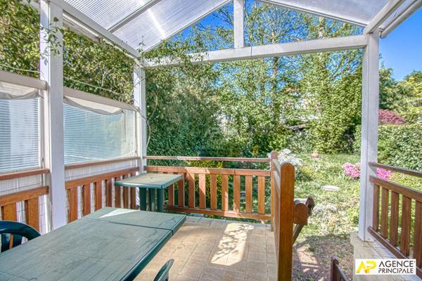 Le Chesnay Parc Aubert - Maison ancienne 130 m² habitables sur parcelle d'environ 400 m² 850 000 € **  - Référence  27937