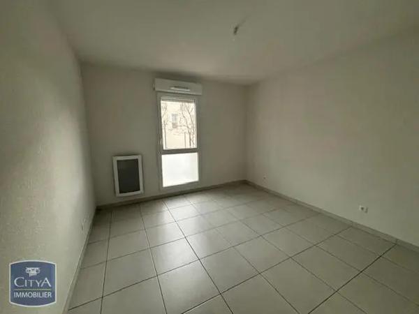 Appartement à louer 2 pièces 42.7m² Frontignan (34110)