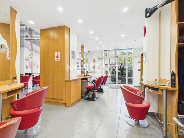 Local commercial a vendre a Paris - Opportunite rare