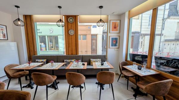 Restaurant sur un emplacement n°1 bis