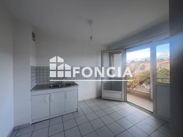 Location Appartement 3 pièces 66 m² - 13 AVENUE JEAN MARTOURET Monistrol-sur-loire 43120