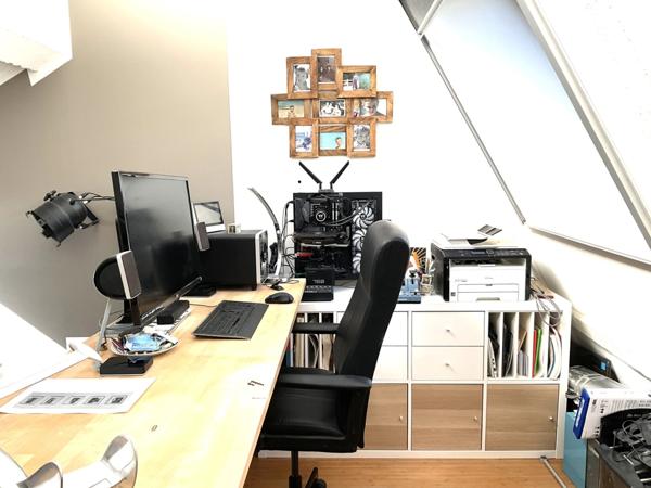 LOFT de 87 m2 avec parking et terrasse, en rez de chaussée