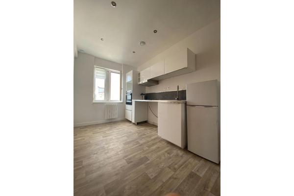 A LOUER : T2 à LAMBERSART • Rue Gabrielle Bouveur - LOMME LAMBERSART • 760 € CC • Réf. 797-001