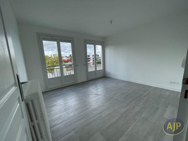 Location maison Orvault : 1 560 € - AJP Immobilier Nantes Nord