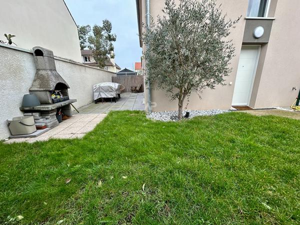 Maison 2 chambres CARRIERES SOUS POISSY €285 000 ** - Référence 9029
