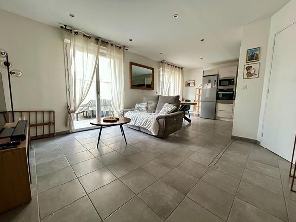 Maison 2 chambres CARRIERES SOUS POISSY €285 000 ** - Référence 9029