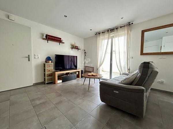 Maison 2 chambres CARRIERES SOUS POISSY €285 000 ** - Référence 9029